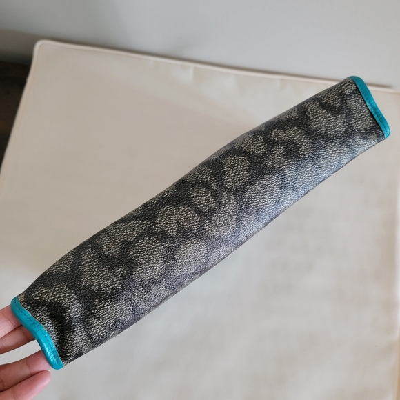 Authentic YSL vintage clutch Bag - Picture 6 of 15